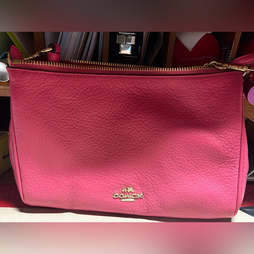 Coach Fuchsia Leather Shoulder Bag. Crossbody, small size. Used rarely.